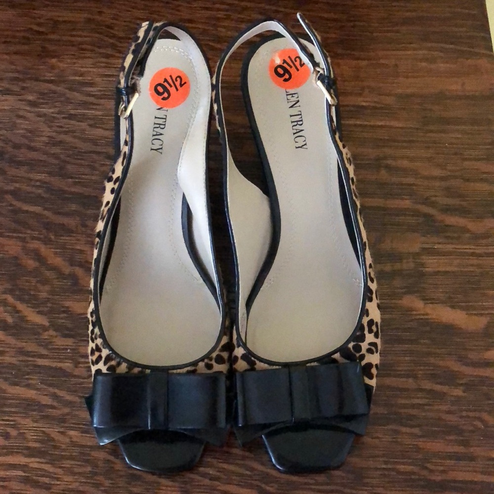 Ellen Tracy Ankle Strap Heel